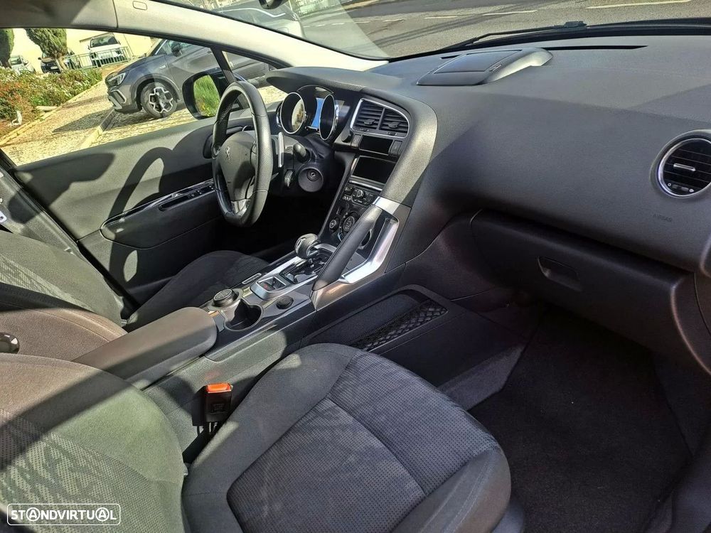 Peugeot 3008 2.0 HDi Hybrid4 - 27