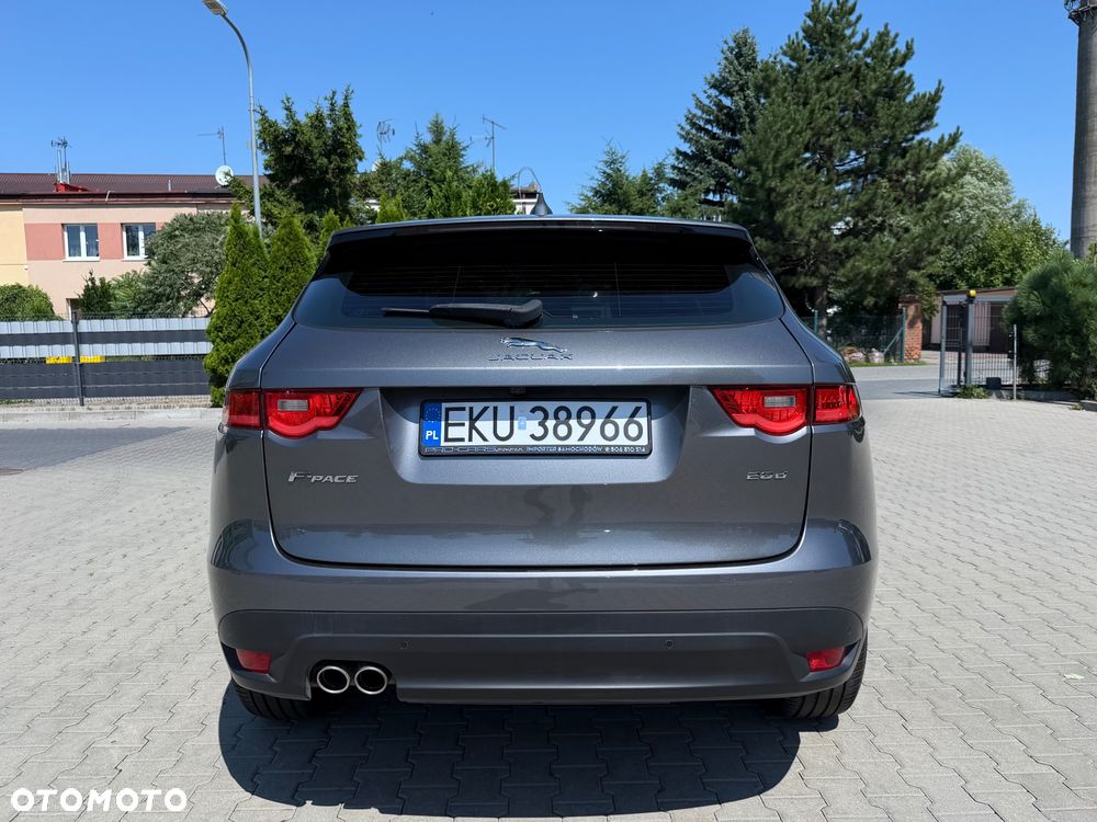 Jaguar F-Pace 20d AWD Prestige - 11