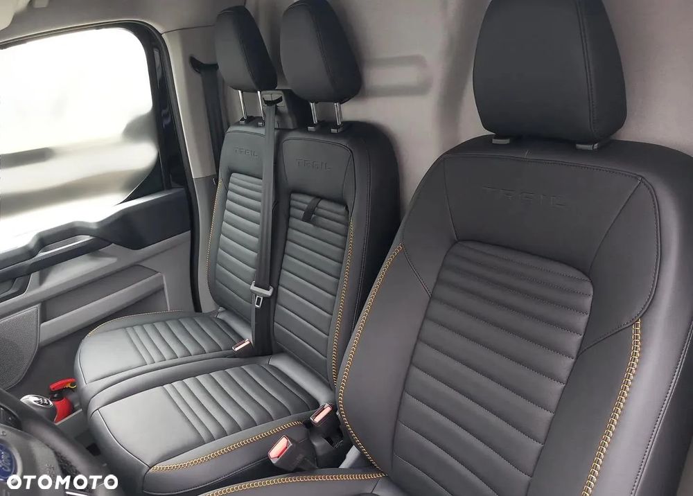 Ford Transit Custom Van L2H1 150KM Trail - 14