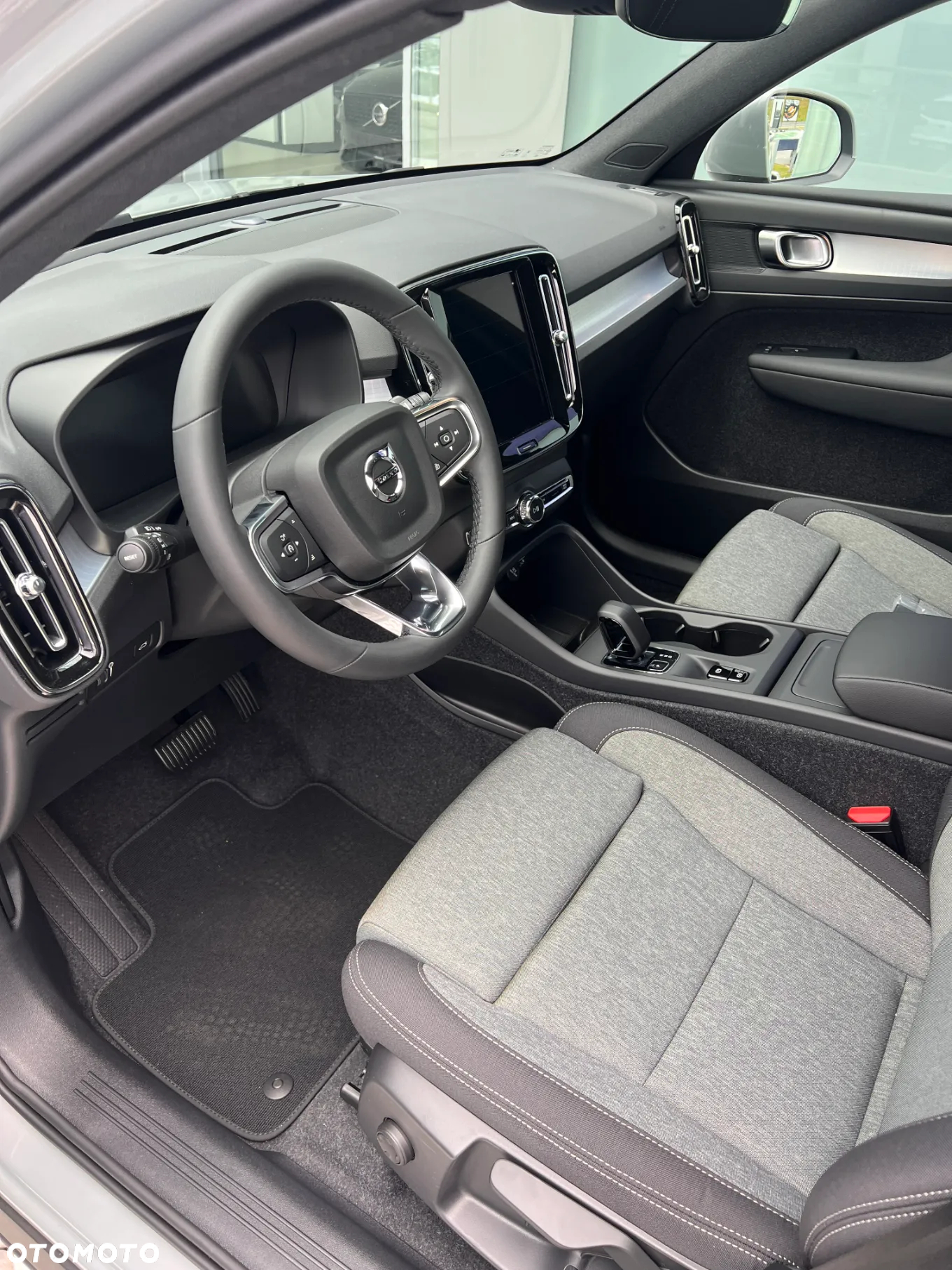 Volvo XC 40 B3 Core - 8