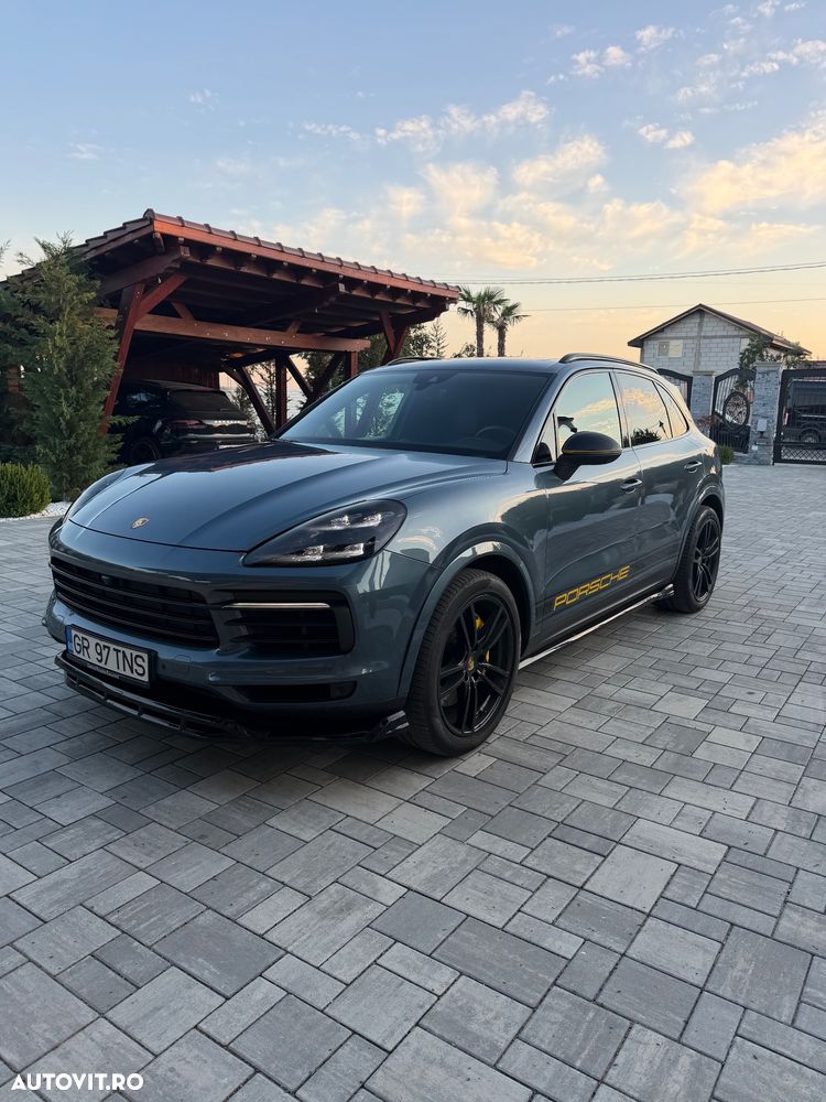 Porsche Cayenne S - 3