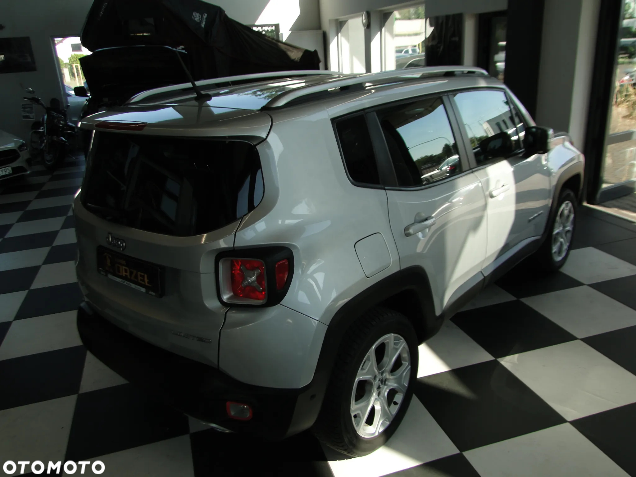 Jeep Renegade 2.0 MultiJet Limited 4WD S&S - 9