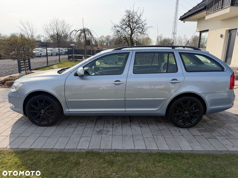 Skoda Octavia 1.6 Combi Style - 2