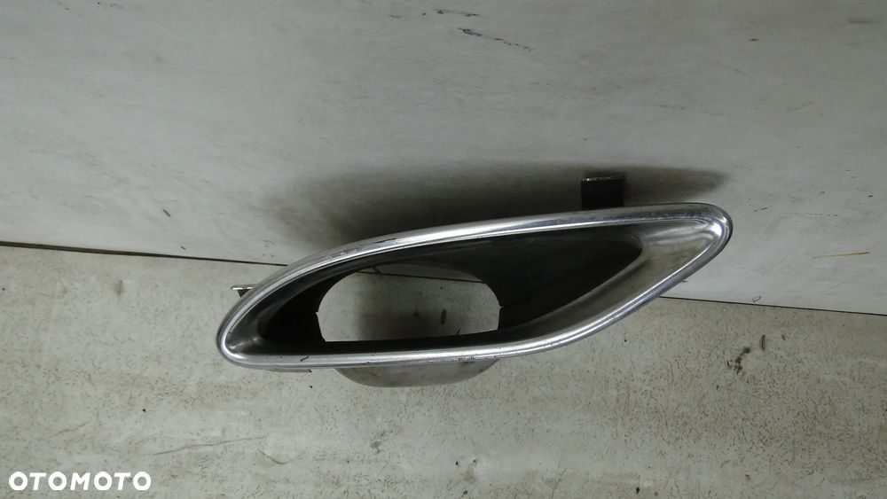 MERCEDES E-KLASA W212 KOŃCÓWKA TŁUMIKA WYDECHU LEWA - 1