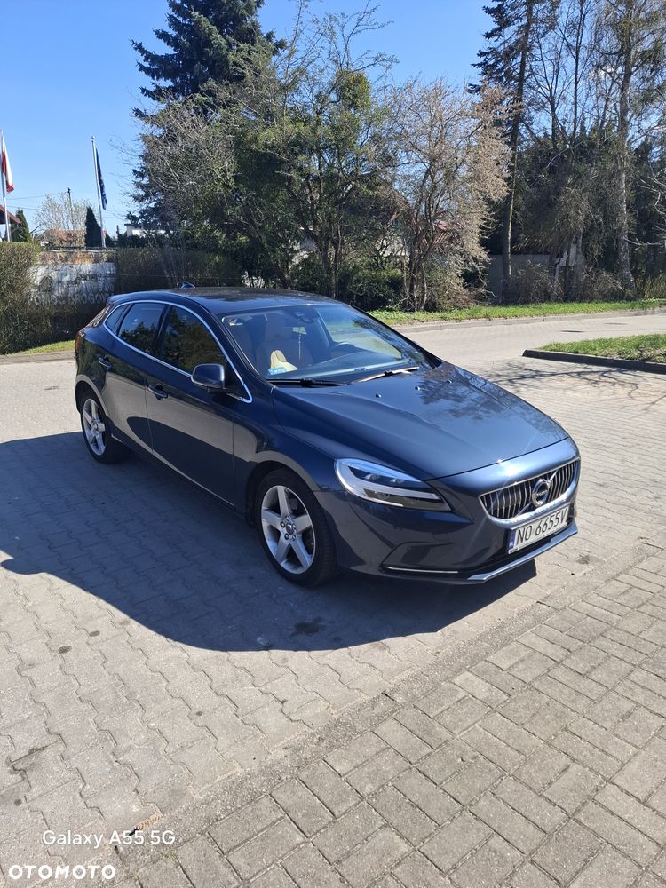 Volvo V40 T3 Drive-E Inscription - 1