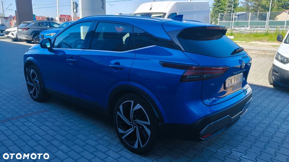 Nissan Qashqai 1.3 DIG-T MHEV 4x4 Tekna+ Xtronic - 4