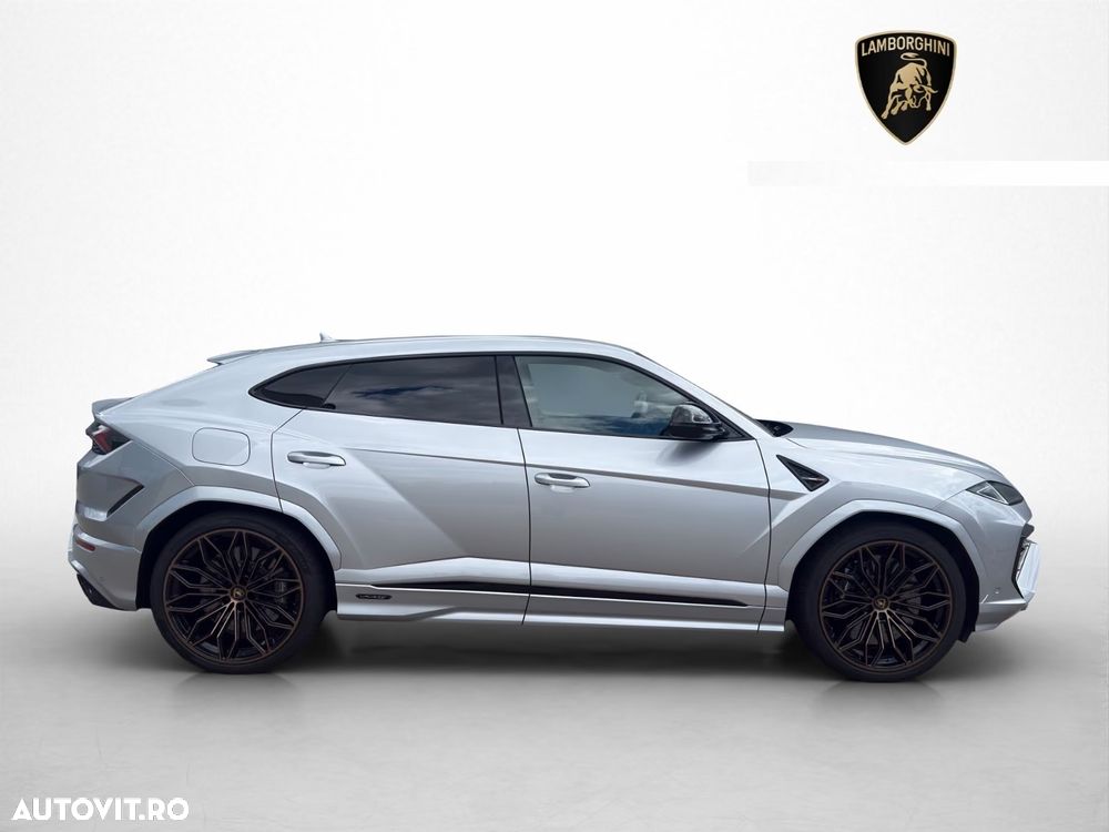Lamborghini Urus - 3