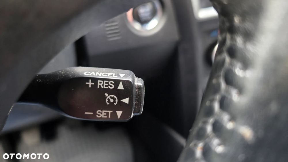 Toyota Auris 1.6 Prestige - 22