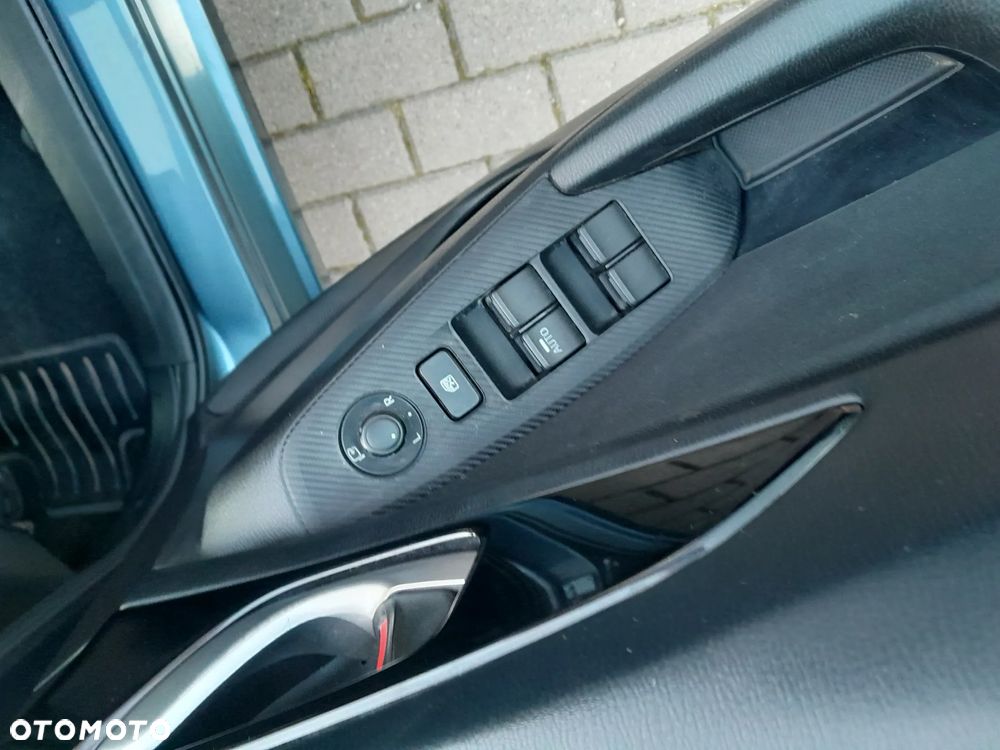 Mazda 3 - 10