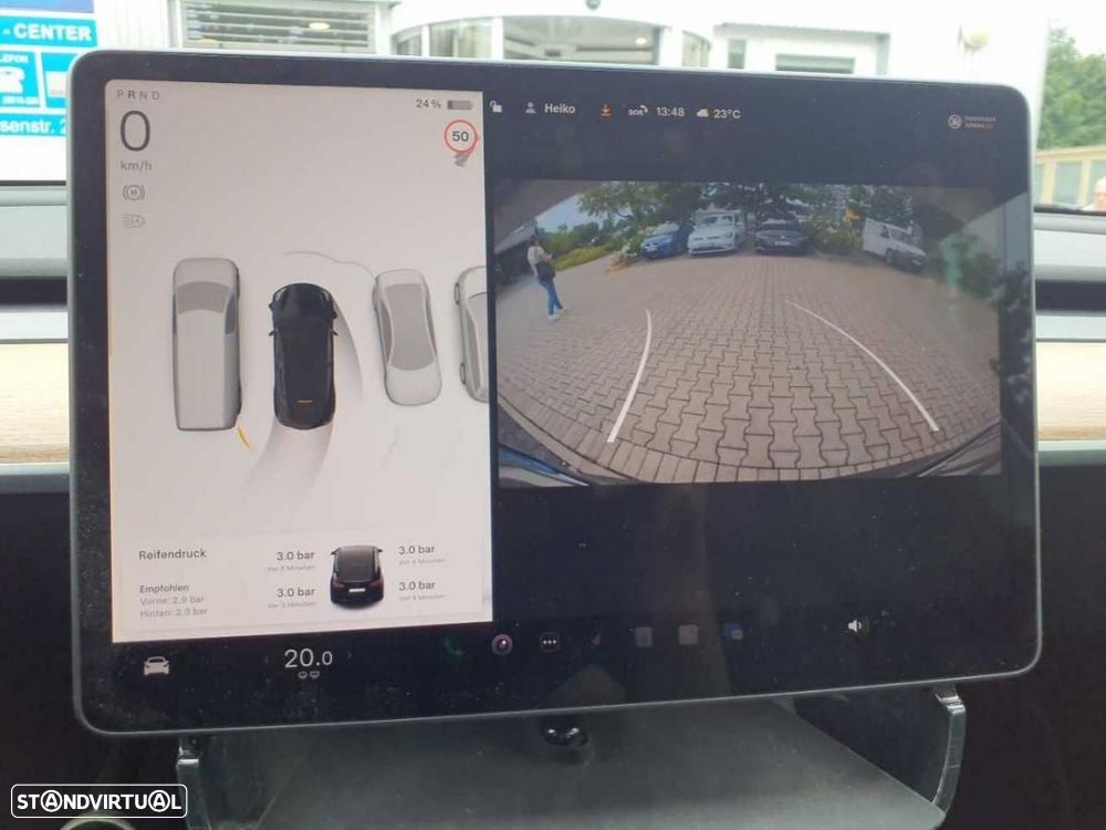 Tesla Model Y Performance Dual Motor AWD - 4