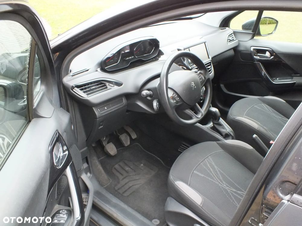 Peugeot 208 PureTech 82 Active - 5