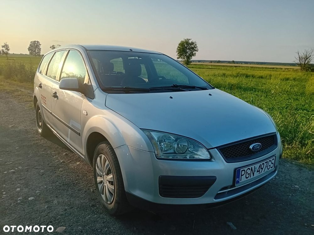 Ford Focus 1.4 Ambiente - 5