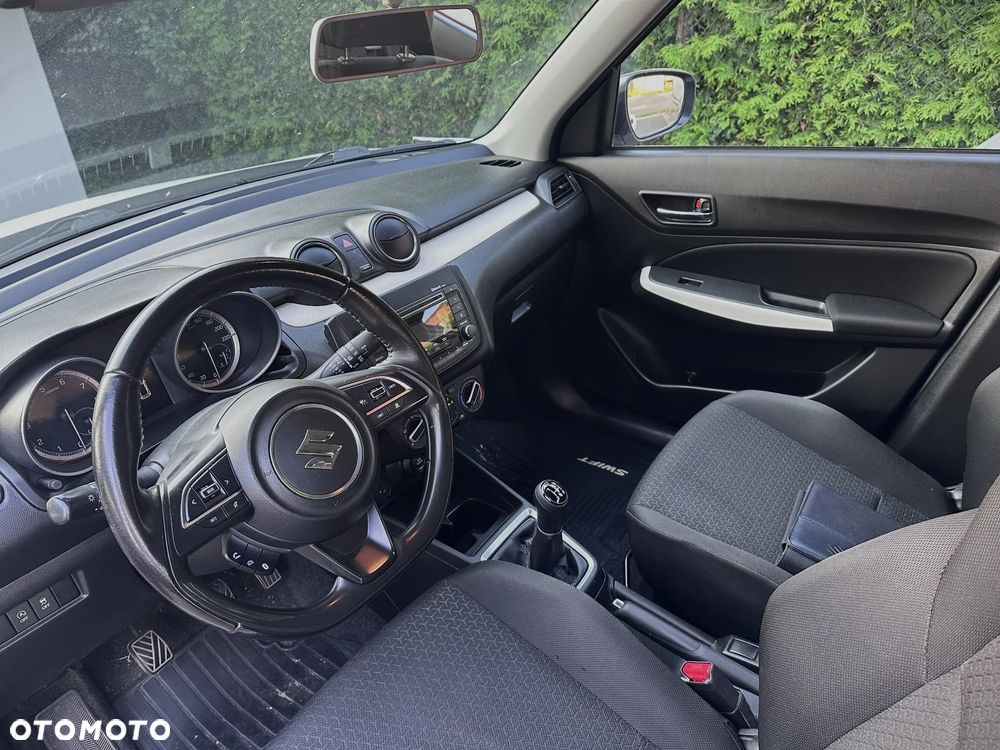 Suzuki Swift - 6