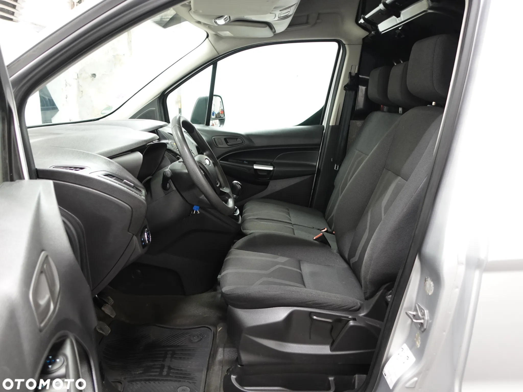Ford Transit Connect - 22