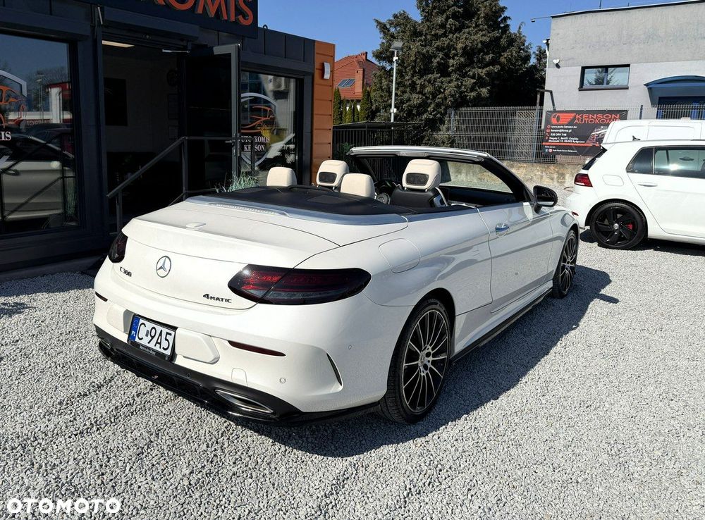 Mercedes-Benz Klasa C 300 4Matic 9G-TRONIC AMG Line - 3