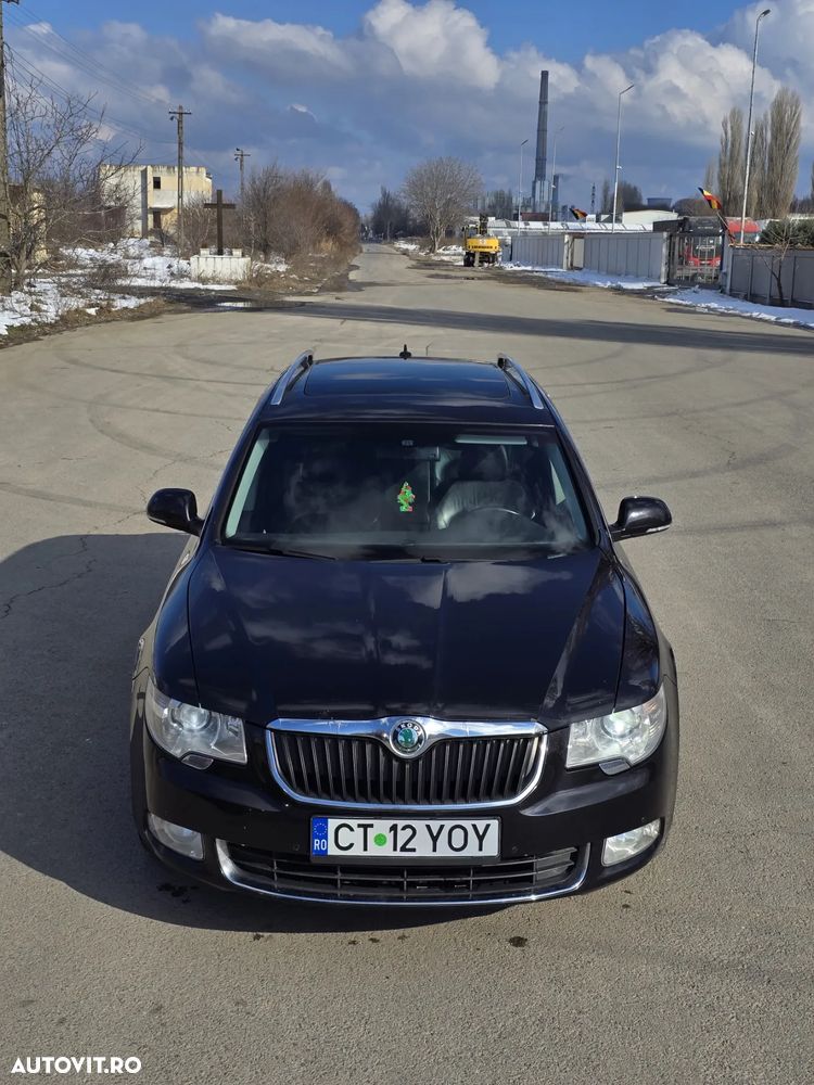 Skoda Superb Combi 2.0 TDI Elegance - 1