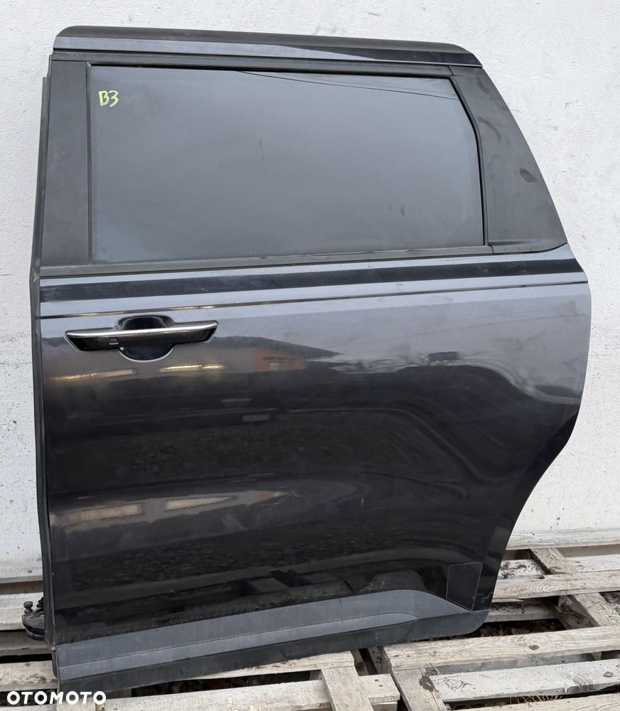 B3 CARNIVAL IV 2020 - DRZWI LEWE TYŁ TYLNE KOMPLETNE P2M - 2