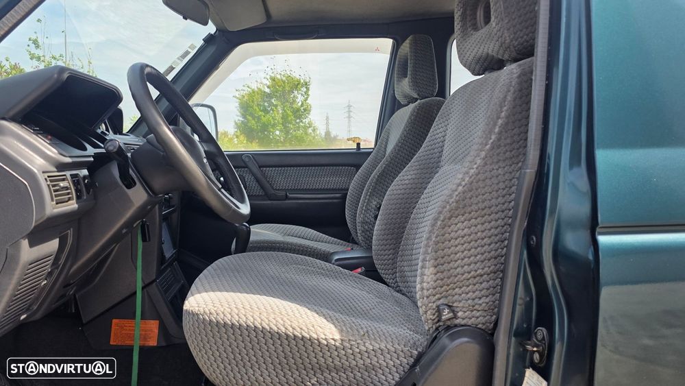 Mitsubishi Pajero 2.5 TD GLX - 20