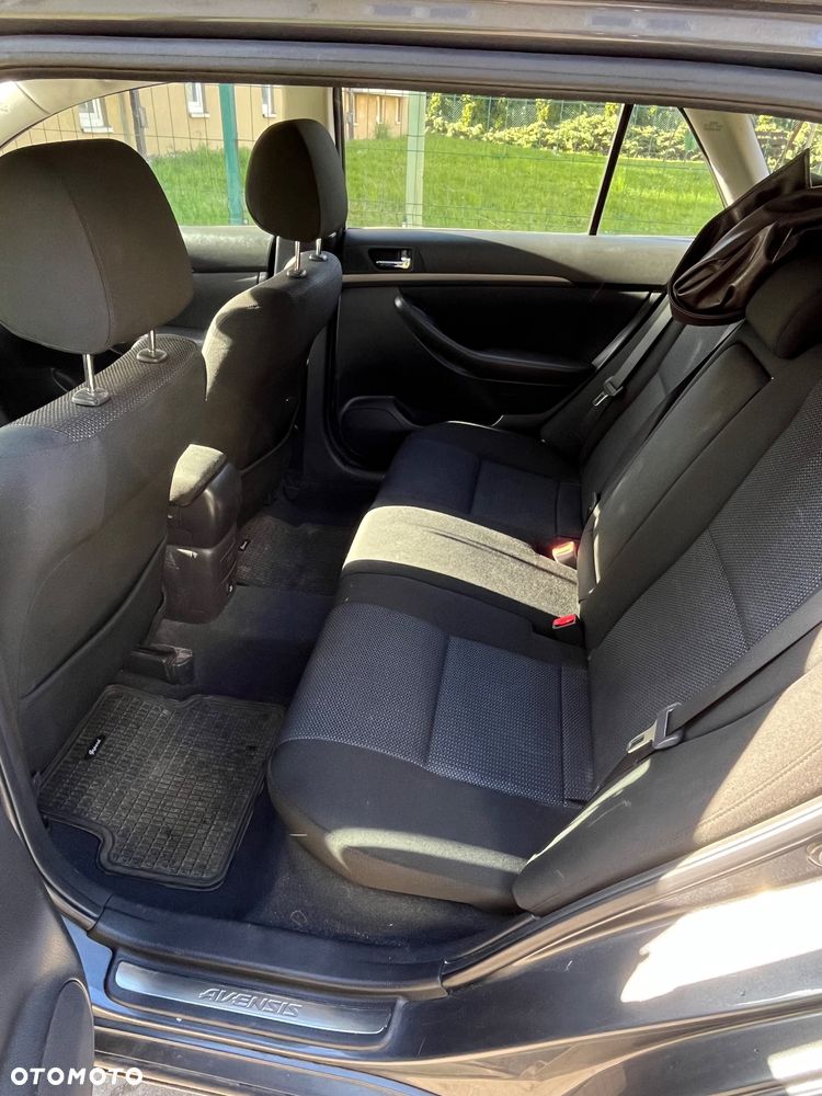 Toyota Avensis 2.0 D-4D Sol - 6