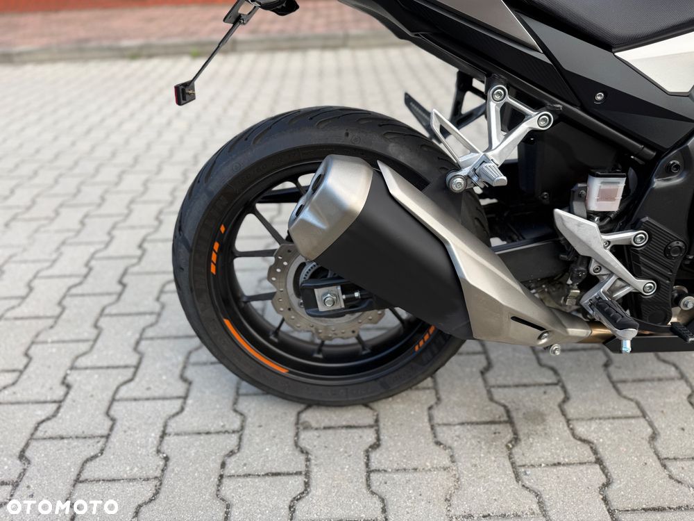 Honda CB - 11