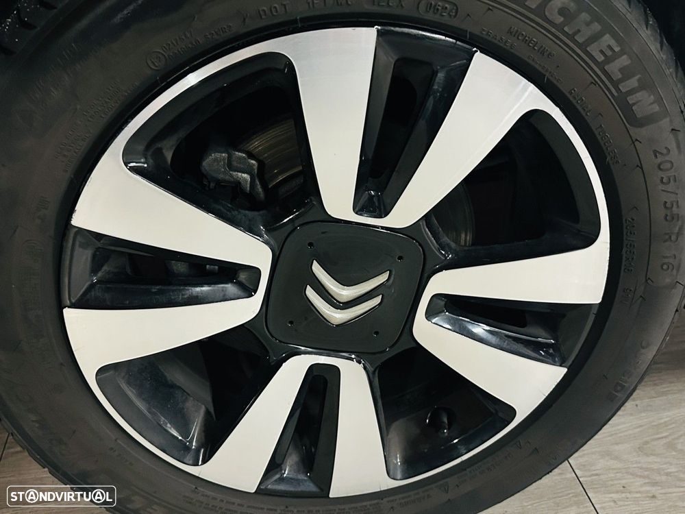 Citroën C3 1.2 PureTech Shine Pack - 20