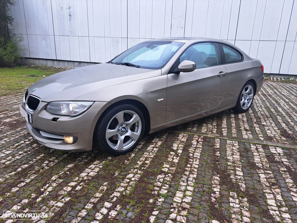 BMW 320 d Aut. Edition Exclusive - 2