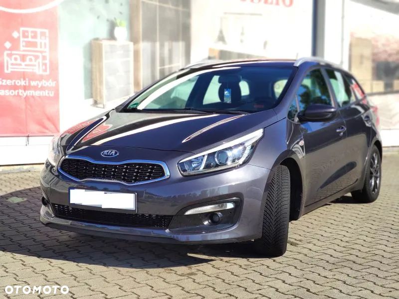 Kia Ceed 1.4 CVVT Dream Team Edition - 4