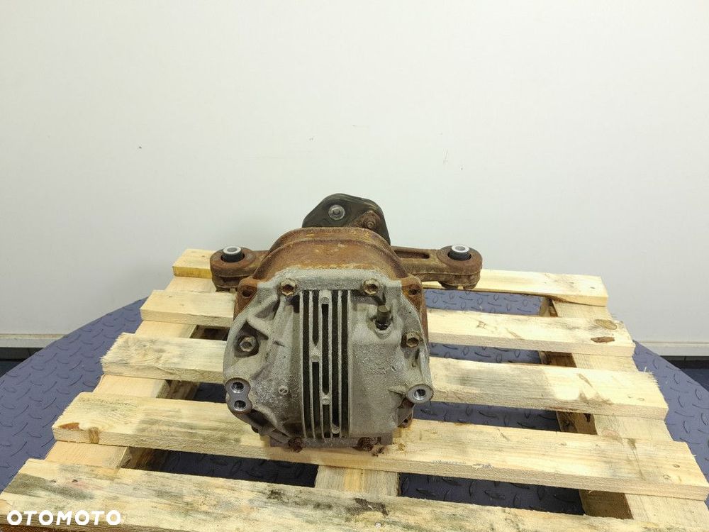 LEXUS IS 300 XE30 LIFT 16-20 2.0T 245 KM MOST TYLNY DYFER - 2