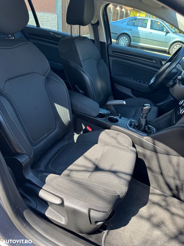 Renault Megane - 19