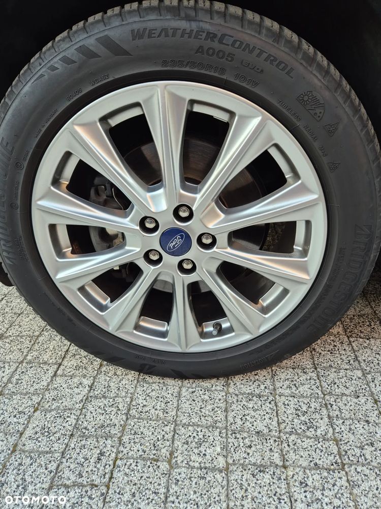 Ford Kuga Vignale 2.0 TDCi FWD - 16