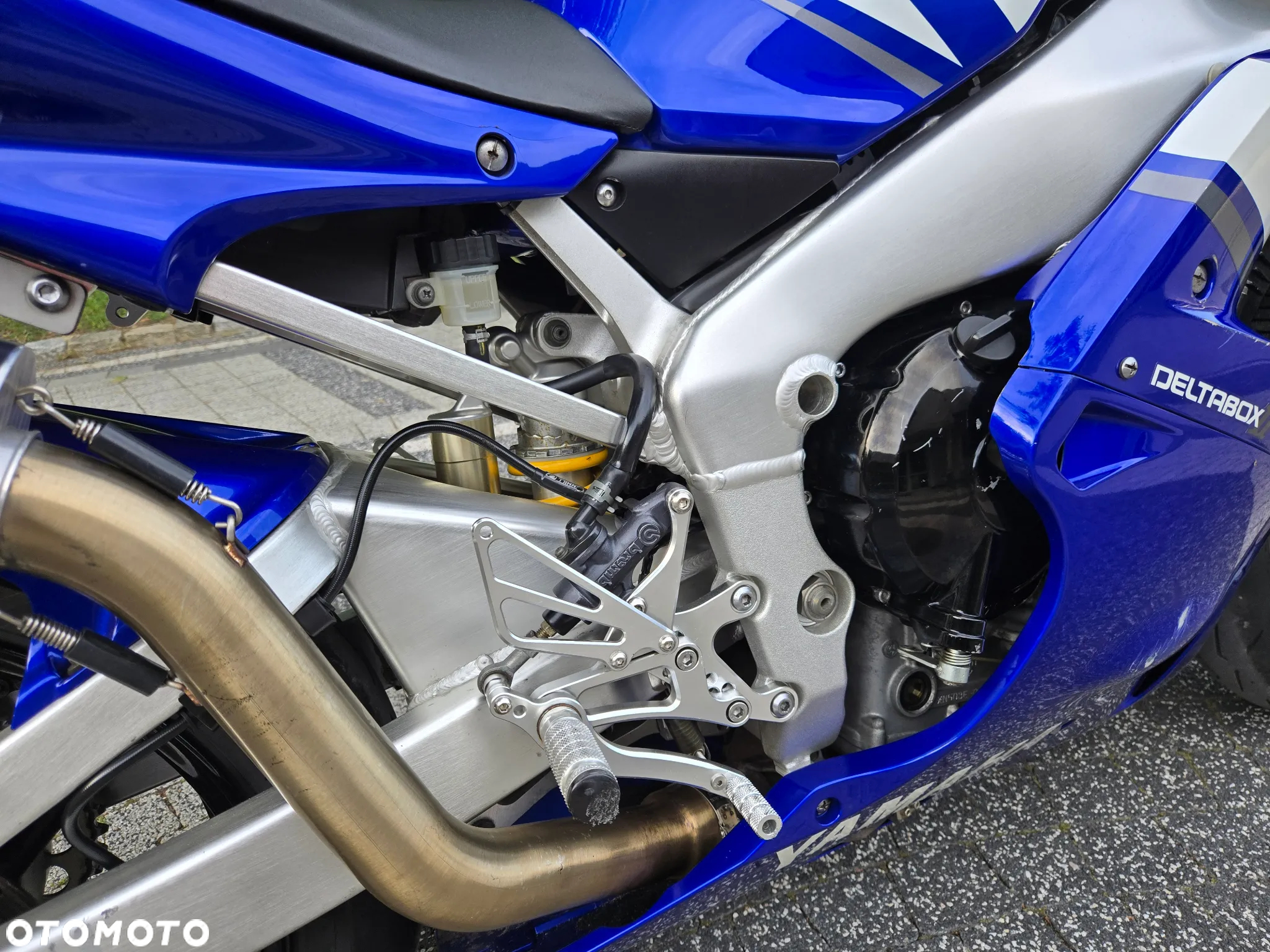 Yamaha R1 - 20