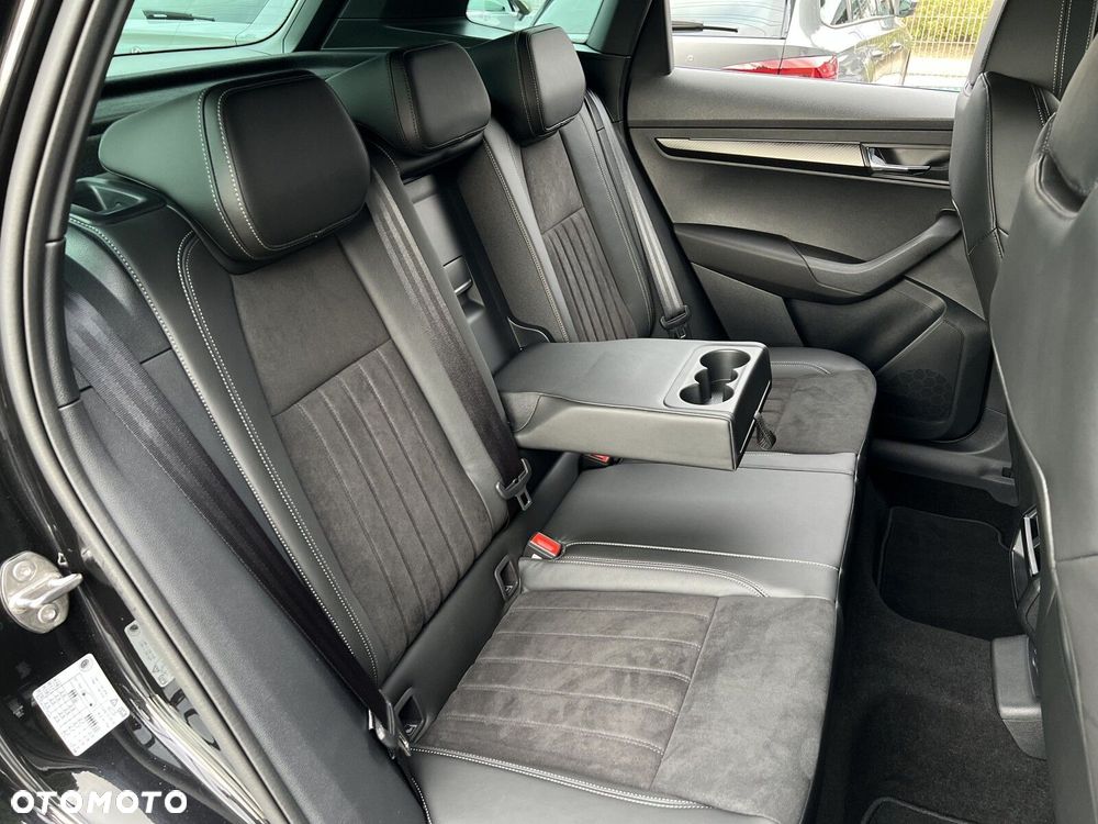 Skoda Karoq 2.0 TSI 4x4 Sportline DSG - 17