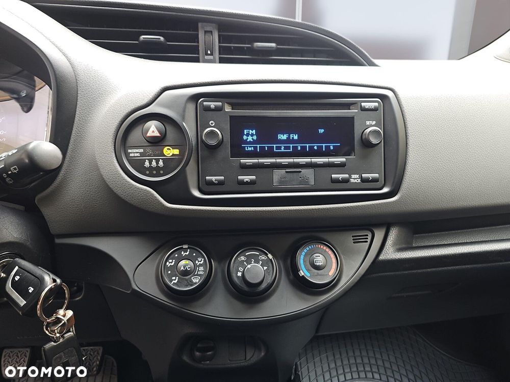 Toyota Yaris 1.5 Active - 12