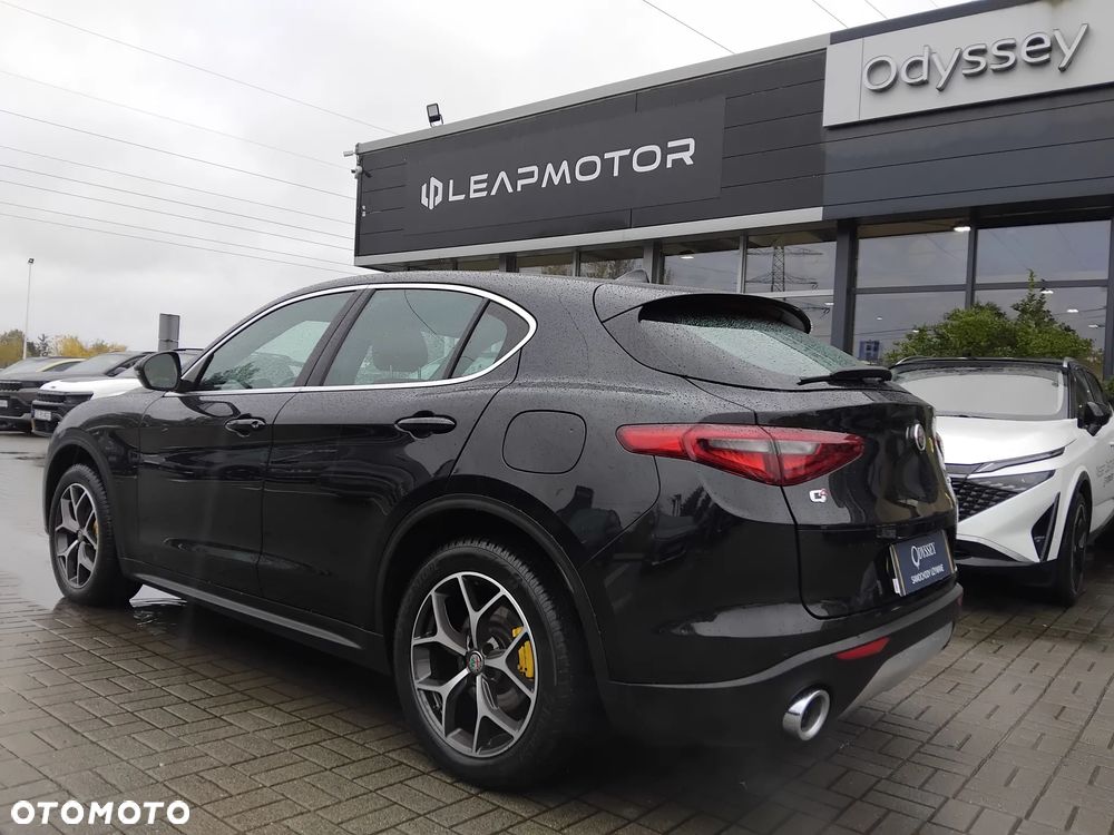 Alfa Romeo Stelvio 2018 photo 3