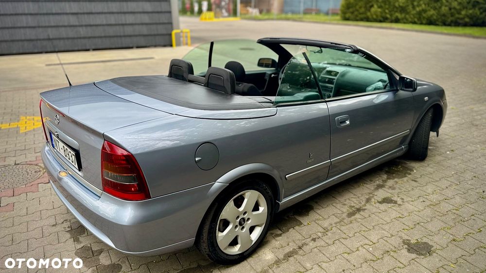 Opel Astra 1.8 Bertone - 12