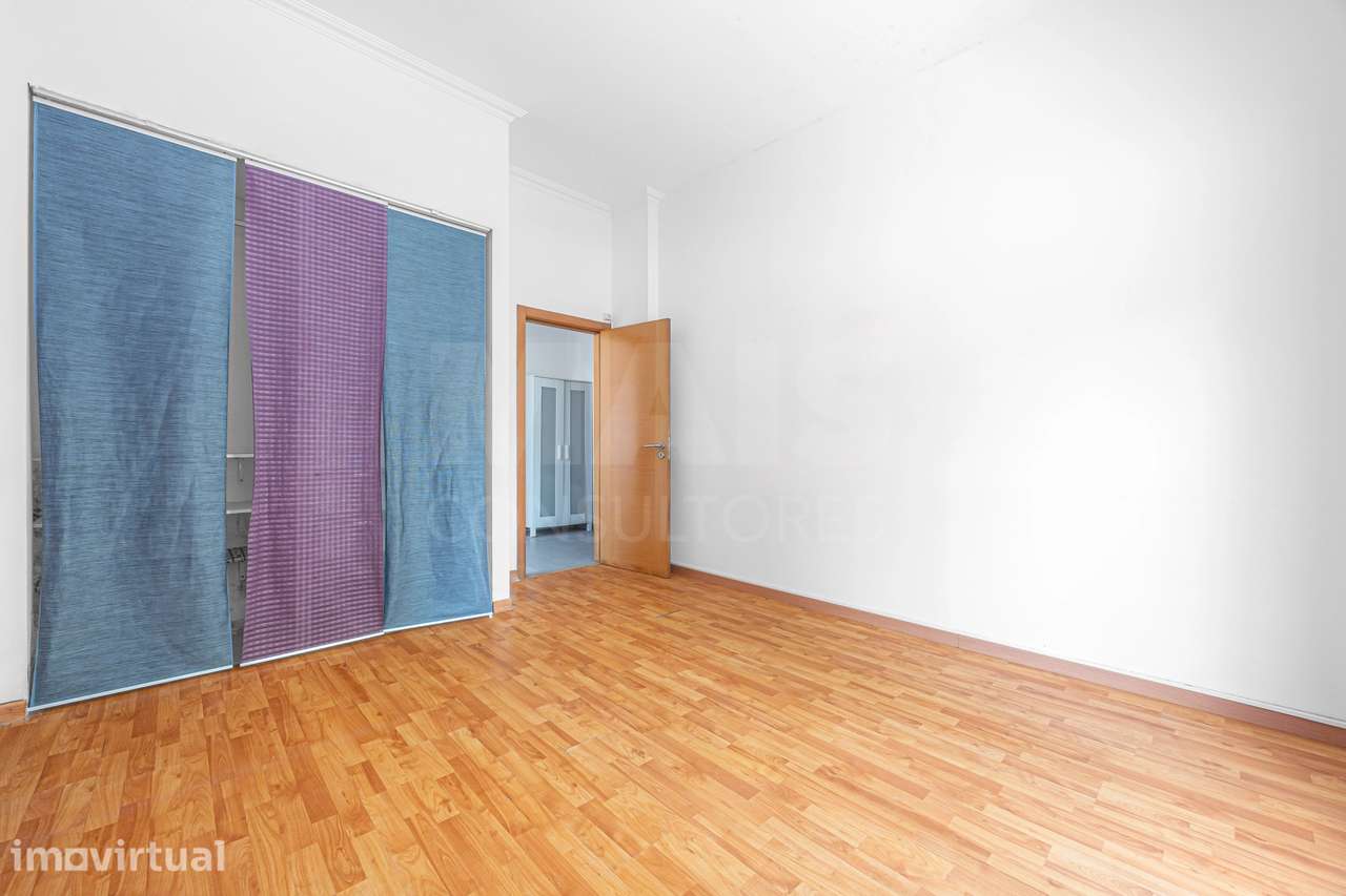 Atelier com 99 m² e logradouro | Quinta do Barnabé, Alenquer - Grande imagem: 5/14