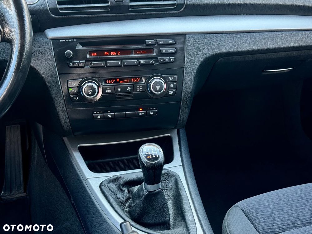 BMW Seria 1 118d DPF Edition Lifestyle - 24
