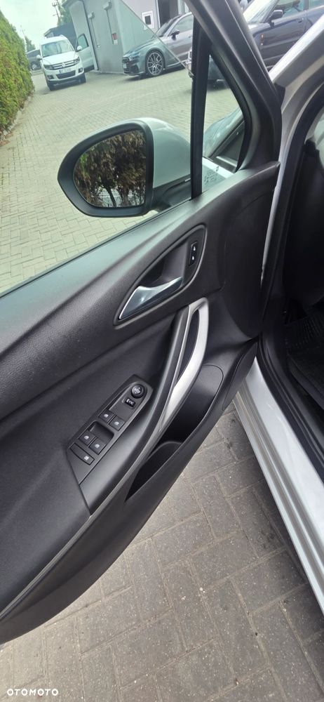 Opel Astra 1.6 D Start/Stop Edition - 25