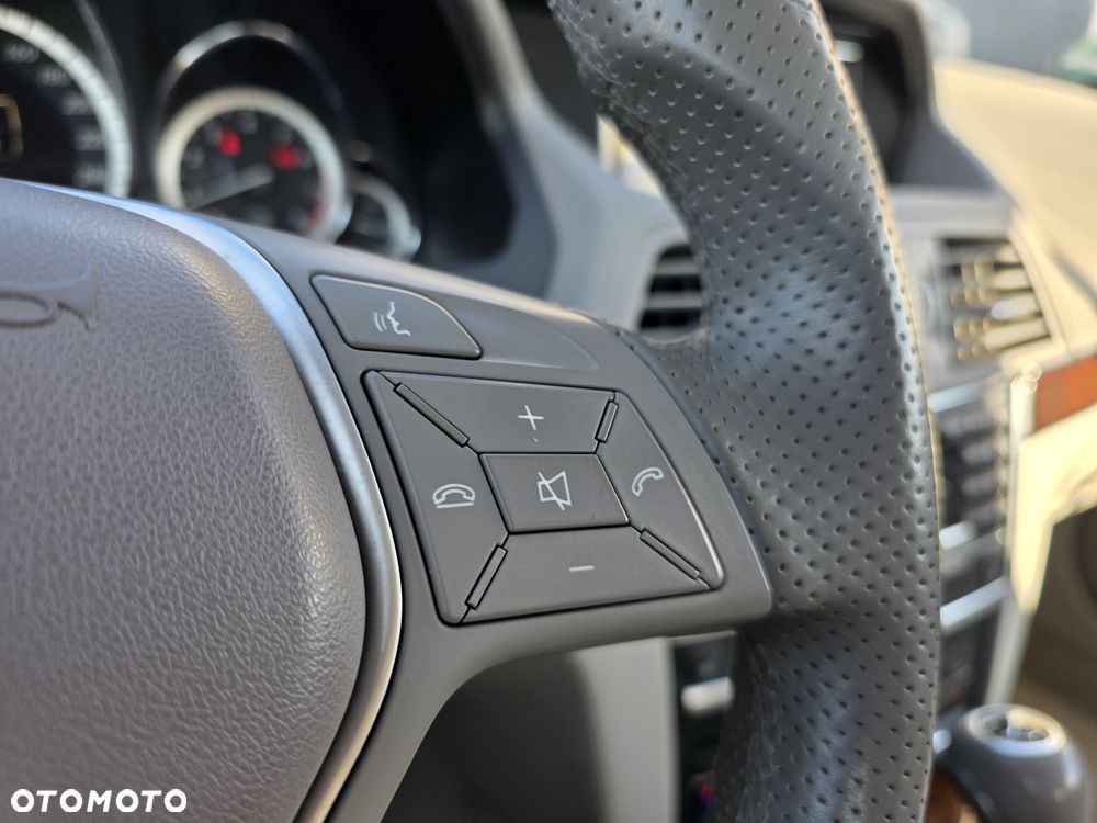 Mercedes-Benz Klasa E - 30