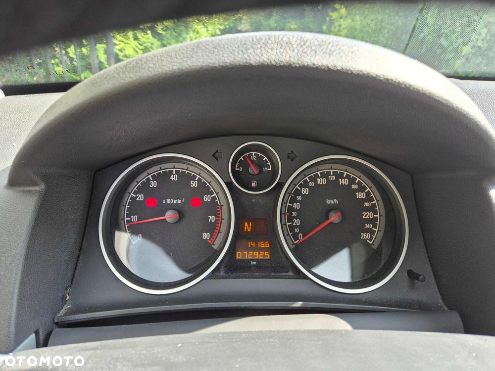 Opel Astra - 2