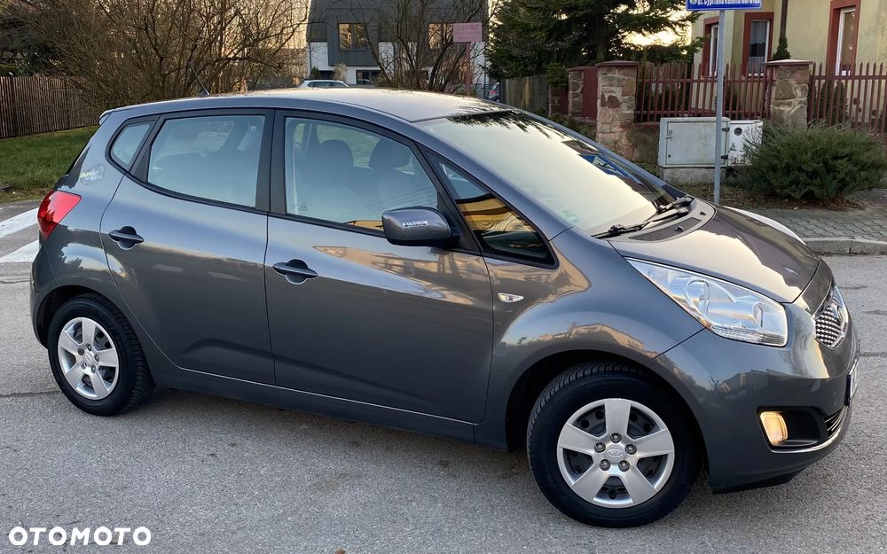 Kia Venga 1.6 L - 13