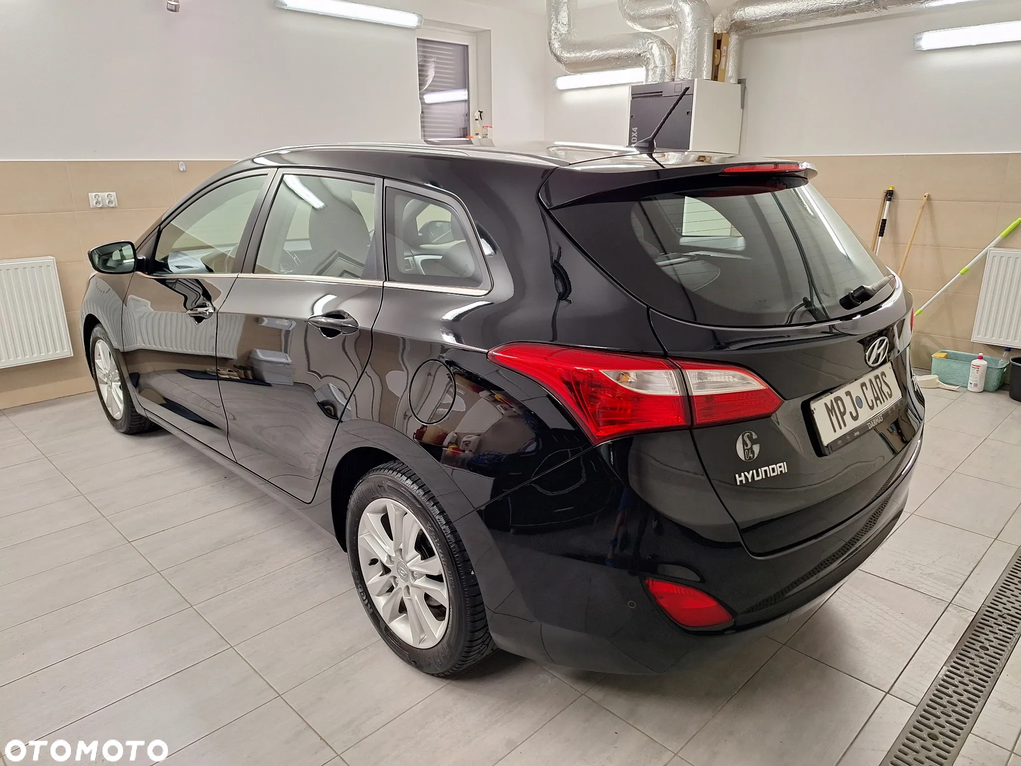 Hyundai i30 Kombi 1.4 Passion Plus - 9