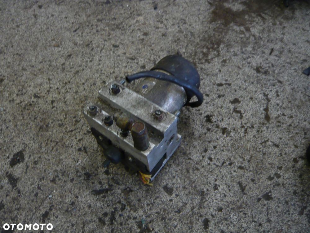 pompa hamulcowa abs ga2g437a0 mazda xedos - 1