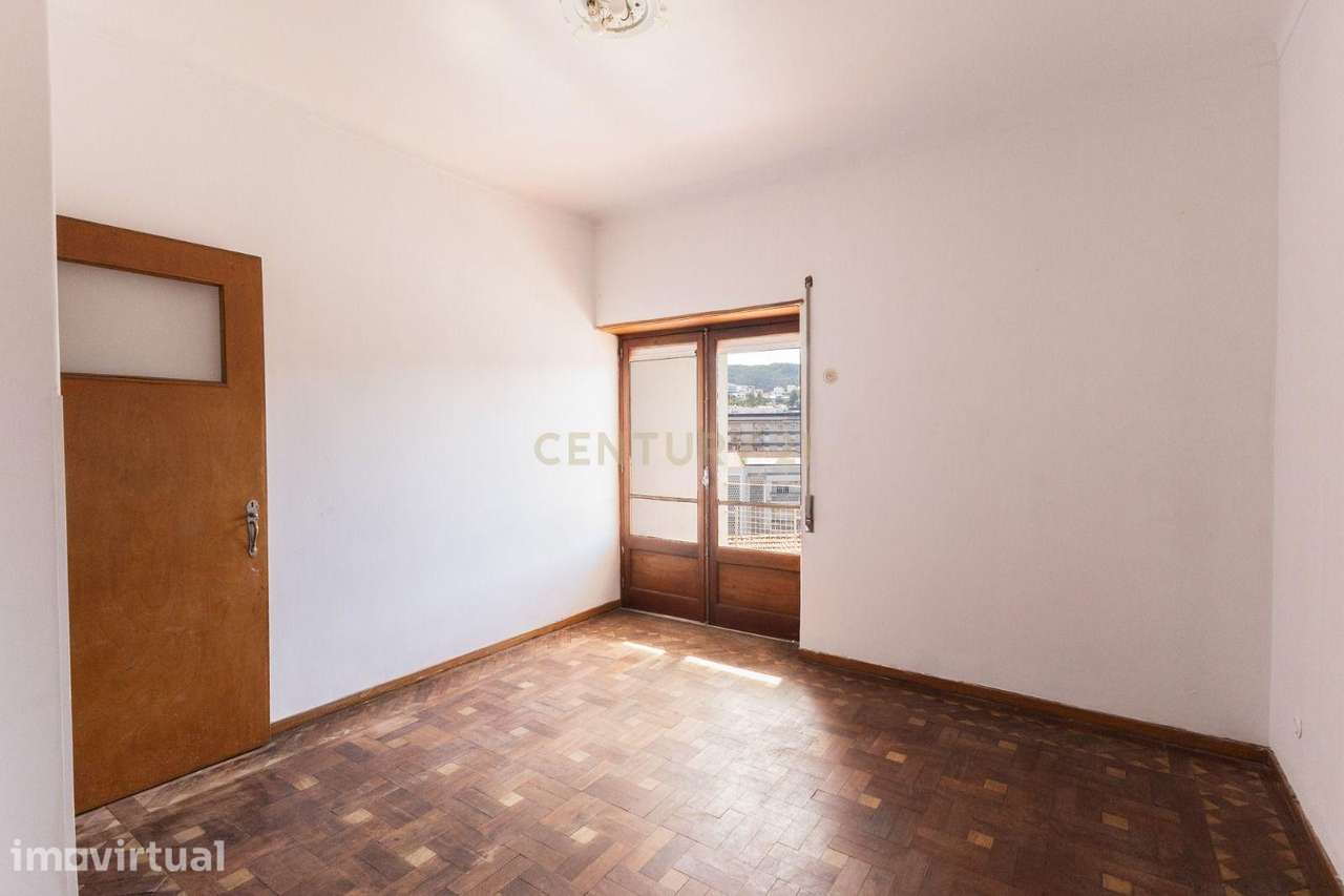 T2 com Sótão no Bairro Norton de Matos – Excelente Oportunidade para H - Grande imagem: 5/22