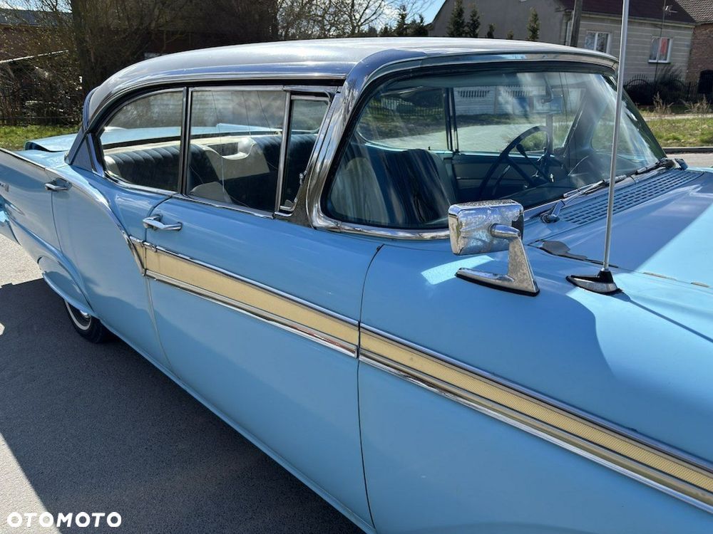 Ford Fairlane - 27