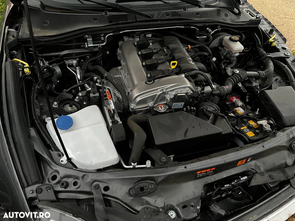 Mazda MX-5 RF Skyactiv G184 Exclusive-Line - 3