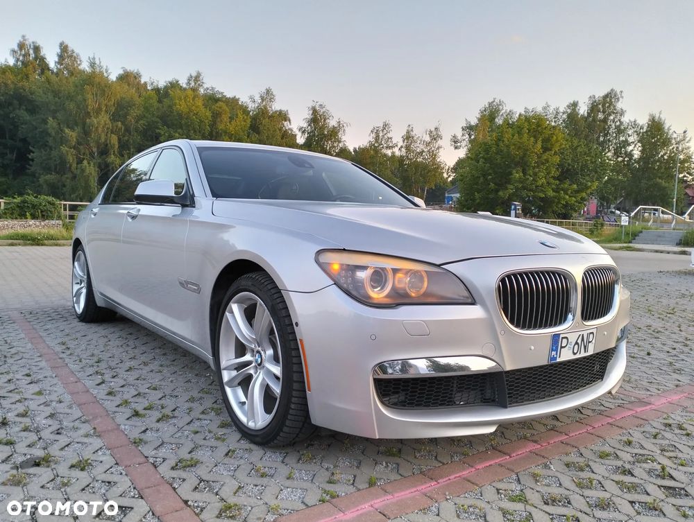 BMW Seria 7 740Li - 4