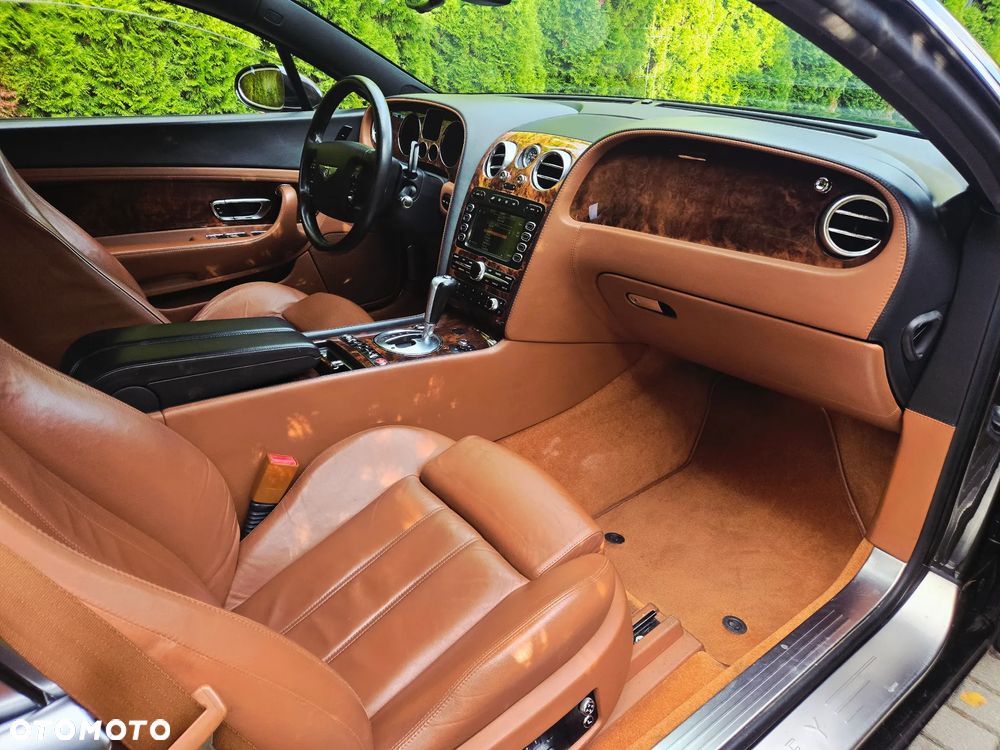 Bentley Continental GT Standard - 5