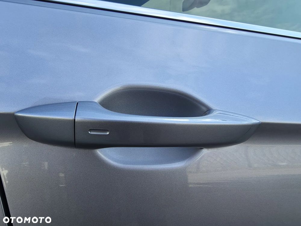 Volkswagen Passat 2.0 TDI EVO Business - 19