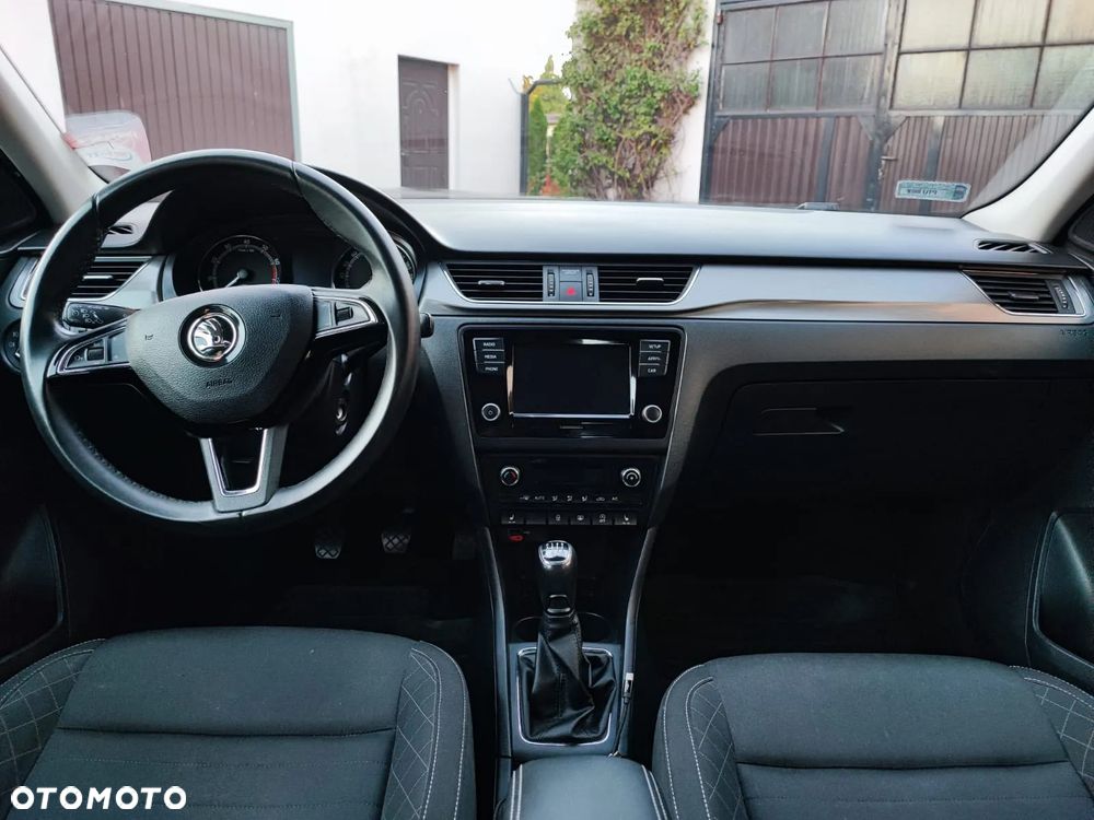 Skoda RAPID 1.0 TSI Style - 23